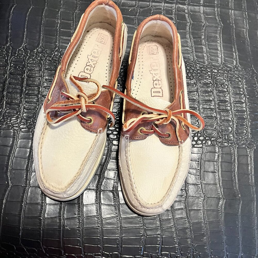 Men’s Dexter boat shoes. Cream, size 6.5